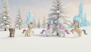Fern the Unicorn and the Perfect Snowball